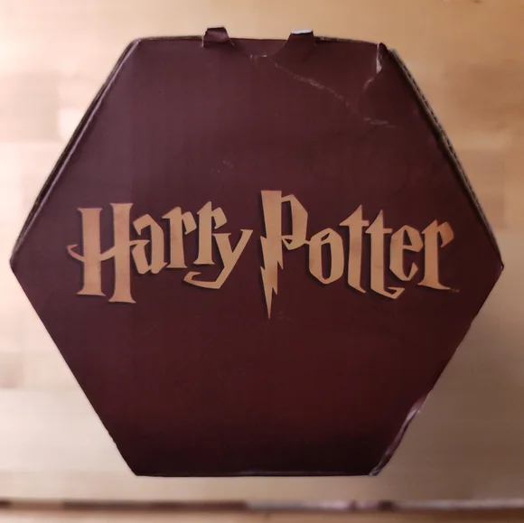 💙 Harry Potter Color Changing Wine Glass - Picture 5 of 7